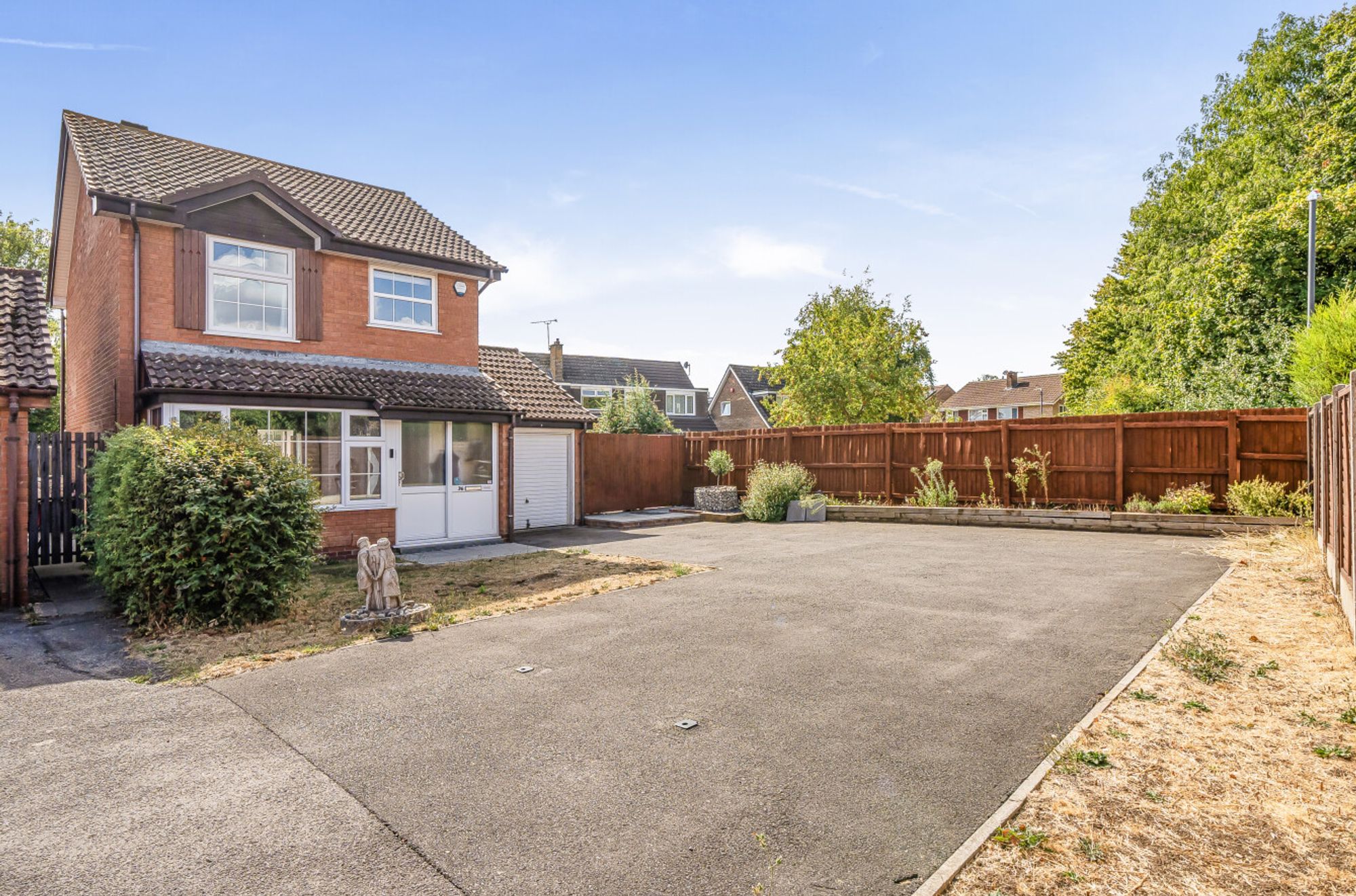 Silver Birch Close
